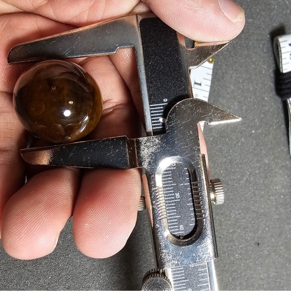 Large Tiger's Eye Sphere Ball Orb Marble 25mm - Picture 7 of 7